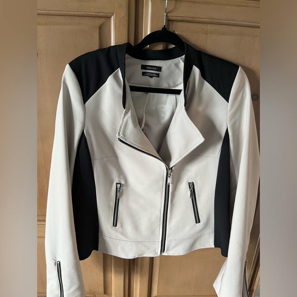 Beautiful blazer for women